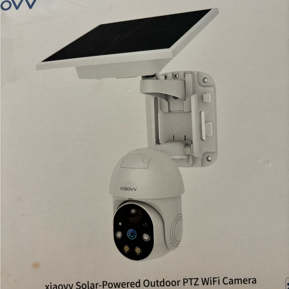 Solar-Powered Outdoor Security Camera with Solar Panel - Picture 5 of 8